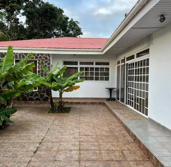 Aamiaismajoitus (B&B) Manureva Nui Hotel Boutique