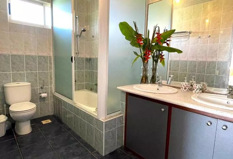 Aamiaismajoitus (B&B) Manureva Nui Hotel Boutique