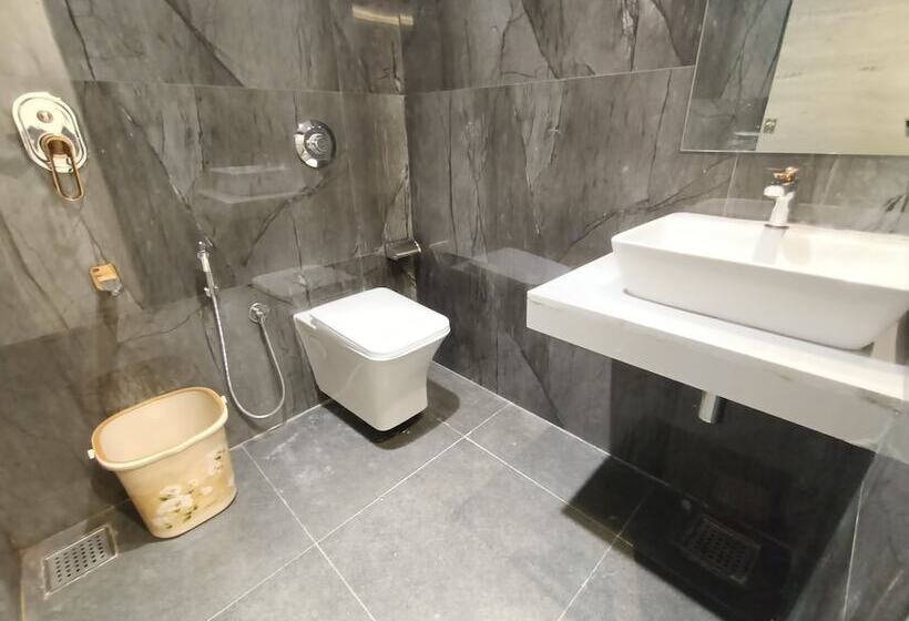 ホテル Beverly Palace Santacruz Near Bkc Mumbai Airport T1