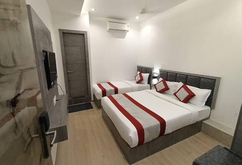 Отель Beverly Palace Santacruz Near Bkc Mumbai Airport T1