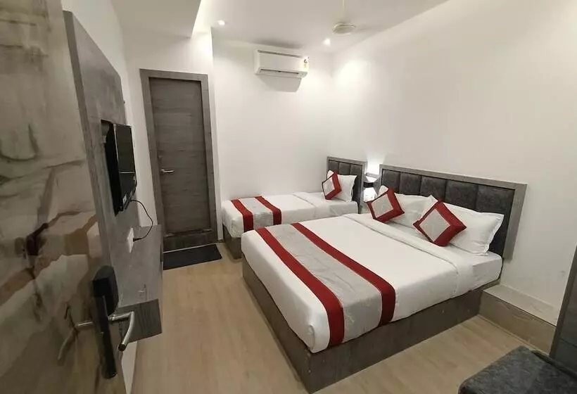 ホテル Beverly Palace Santacruz Near Bkc Mumbai Airport T1