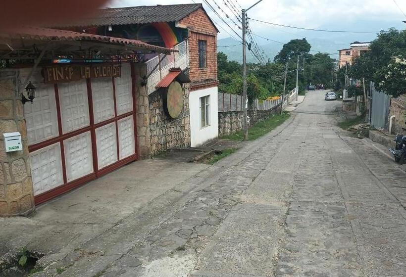 فندق Color Es Club