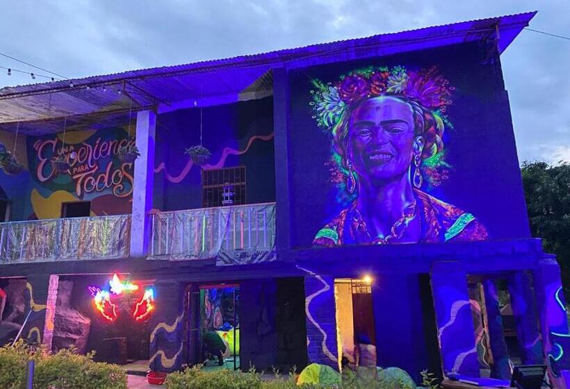 فندق Color Es Club