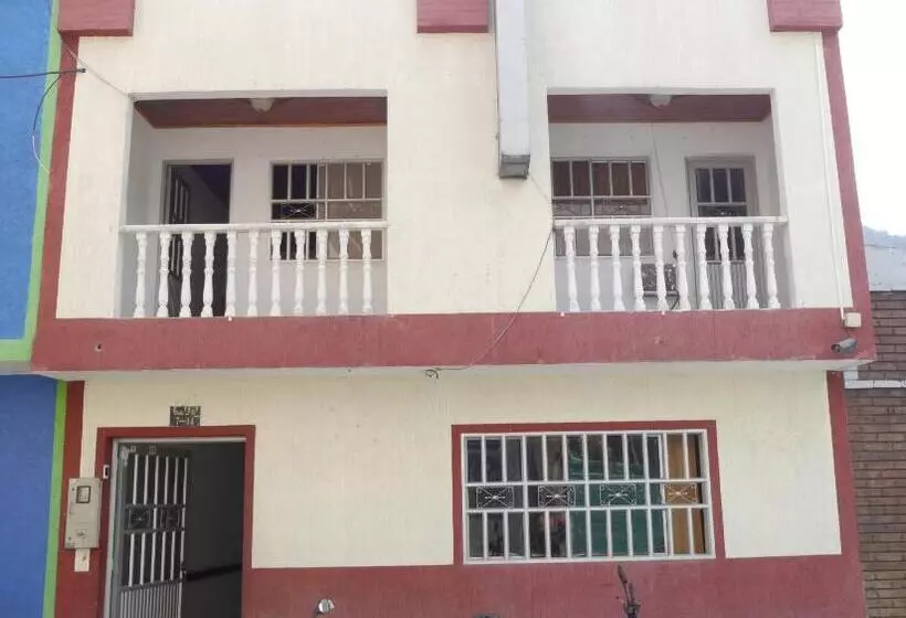 ホテル El Cristal