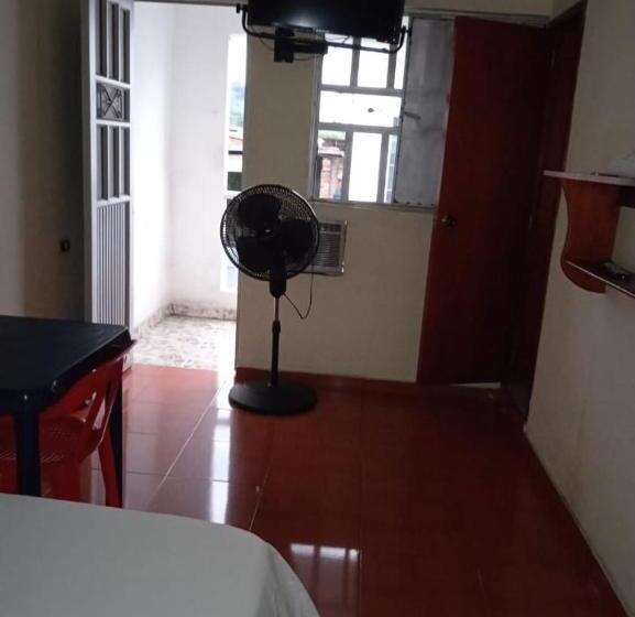 ホテル El Cristal