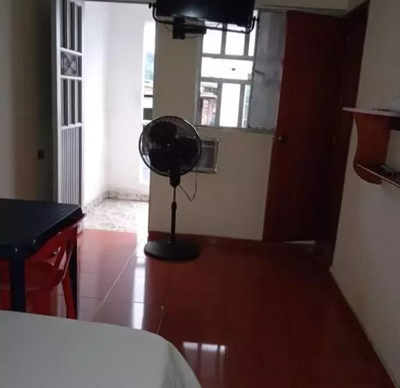 ホテル El Cristal