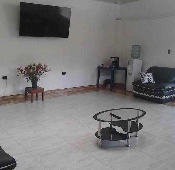 ホテル El Cristal