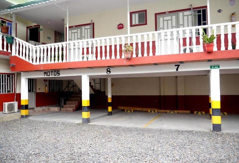 ホテル El Cristal