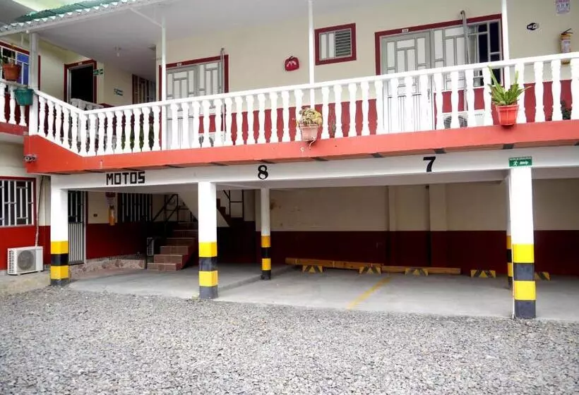 ホテル El Cristal