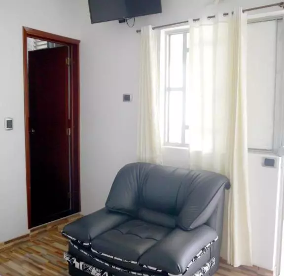 ホテル El Cristal