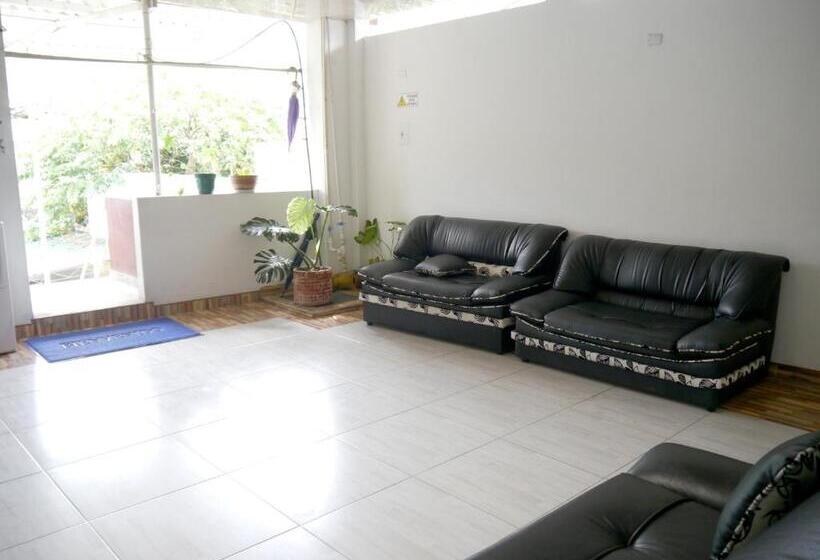 ホテル El Cristal