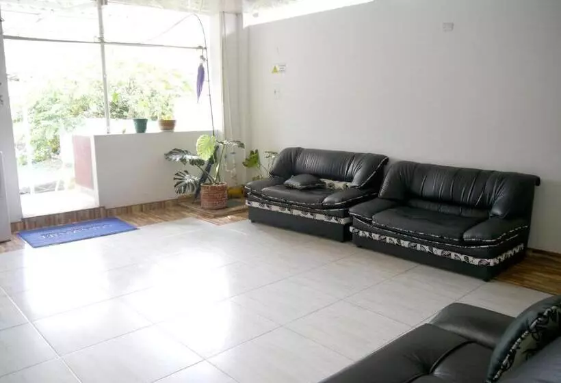 ホテル El Cristal