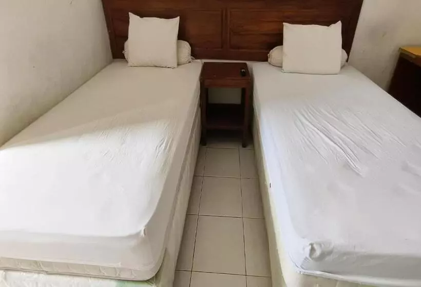 ホテル Oyo 93512 Umbuy Homestay