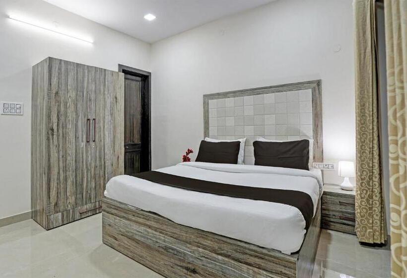 هتل Oyo The Grand Rediance