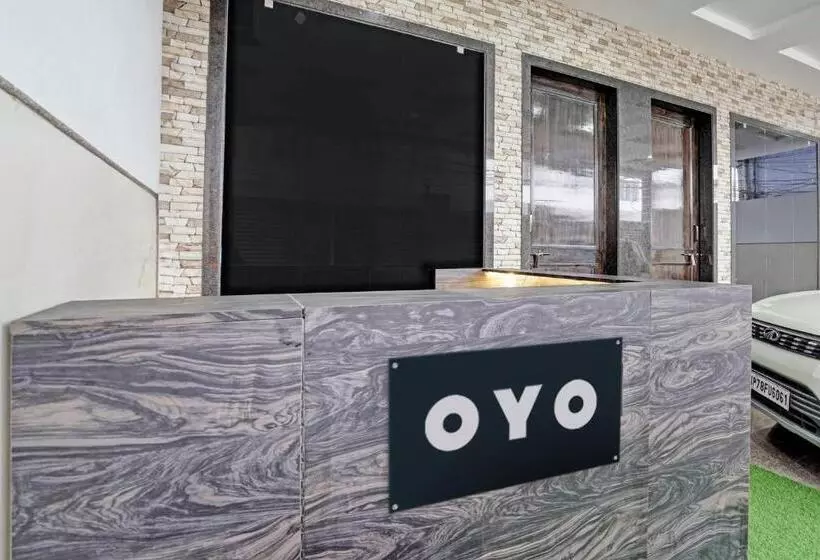 ホテル Oyo The Grand Rediance