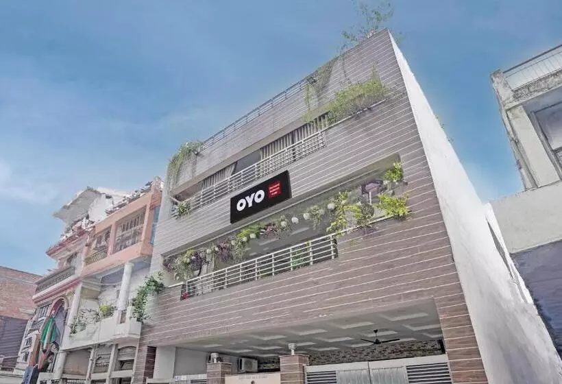ホテル Oyo The Grand Rediance