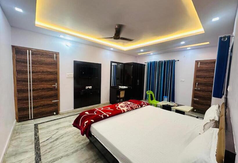 호텔 Pink Paradise