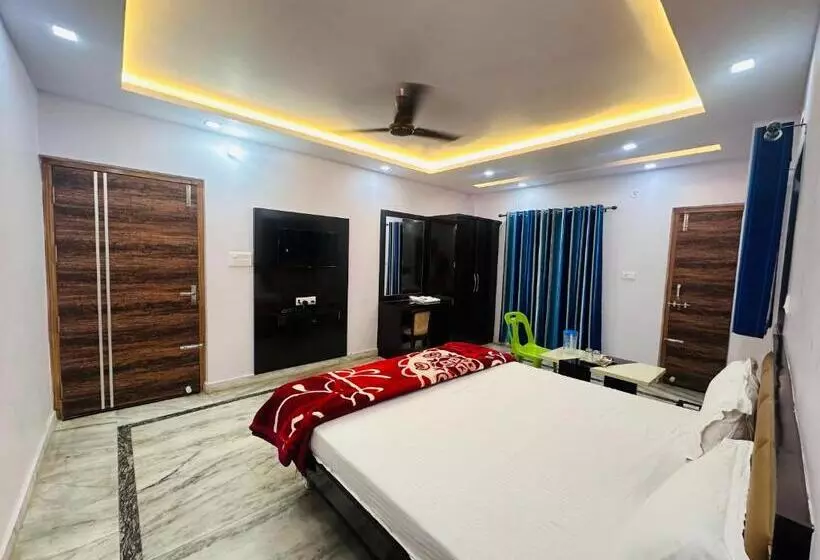 ホテル Pink Paradise