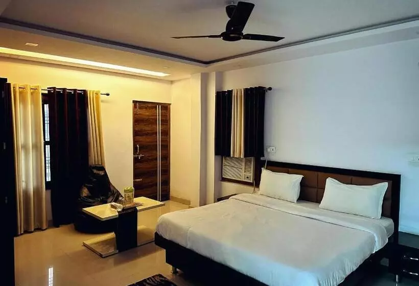 ホテル Pink Paradise