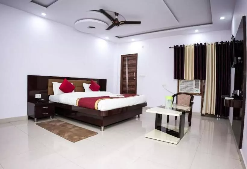 ホテル Pink Paradise