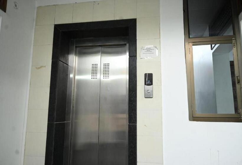 酒店 Pink Paradise