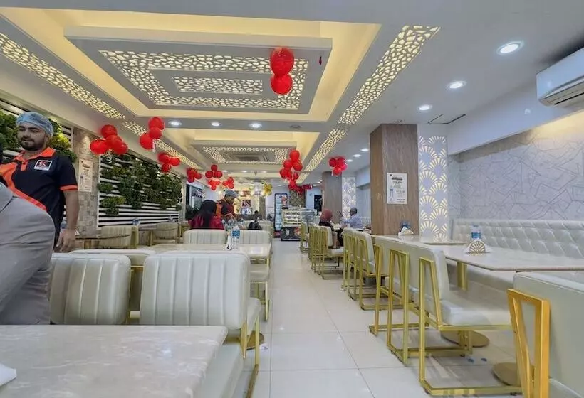 هتل Rose Garden Palace Residential