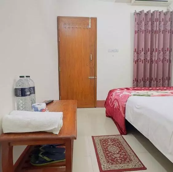 هتل Rose Garden Palace Residential