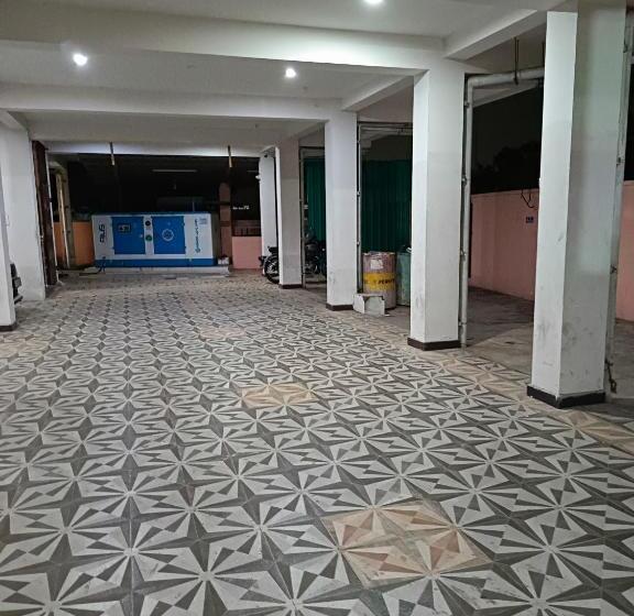 Hotelli Sm Residency