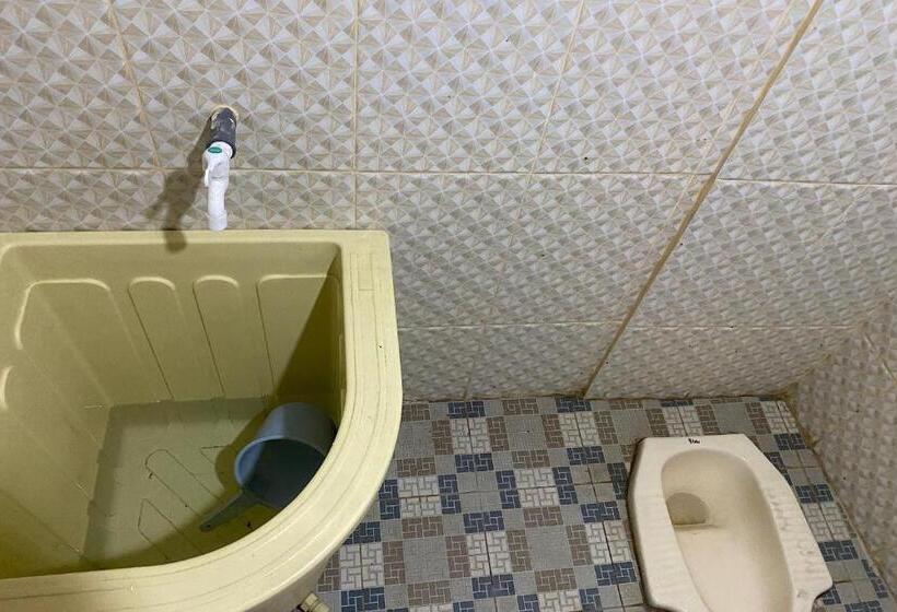 Szálloda Spot On 93519 Kebun Manis Homestay