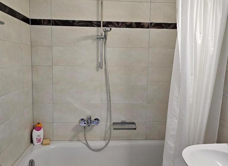 پانسیون Appartement Meublé à Louer à Nax