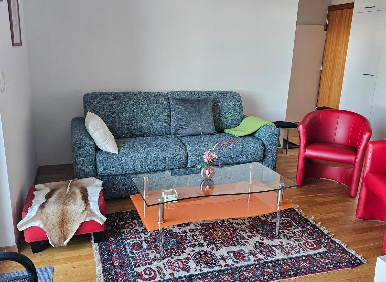 پانسیون Appartement Meublé à Louer à Nax