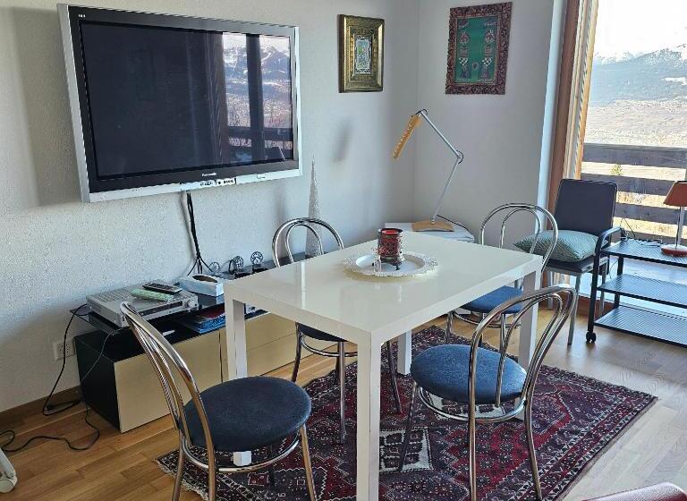 پانسیون Appartement Meublé à Louer à Nax