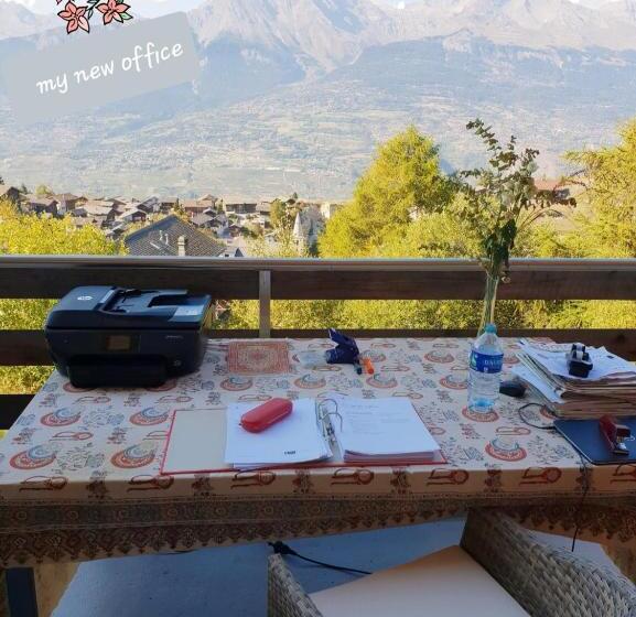 پانسیون Appartement Meublé à Louer à Nax