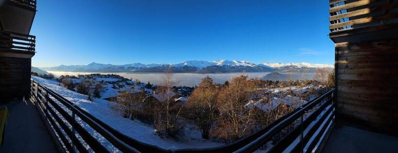 پانسیون Appartement Meublé à Louer à Nax