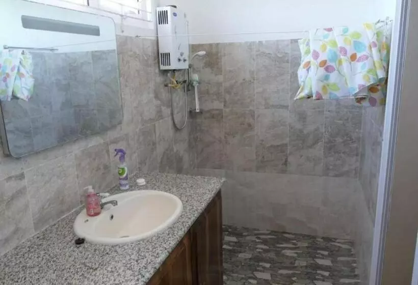 پانسیون Bois Gournable