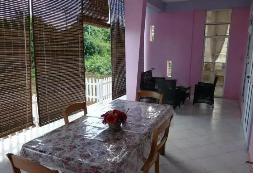 پانسیون Bois Gournable