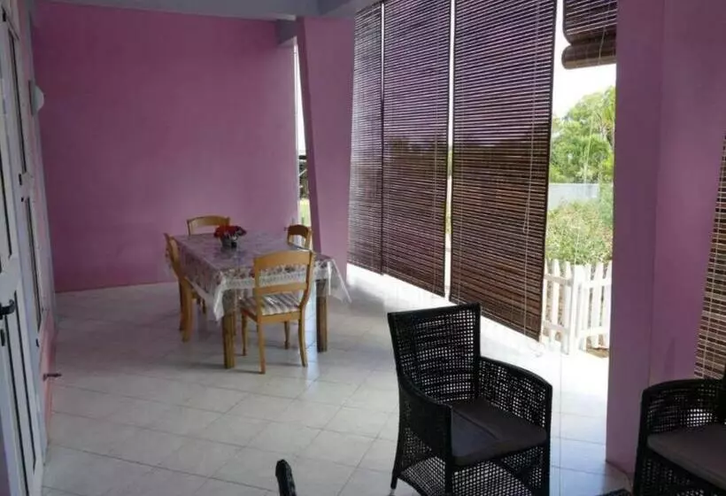 پانسیون Bois Gournable