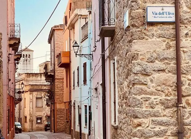 پانسیون Carrales Guest House