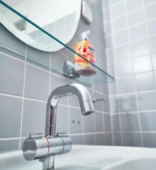 פנסיון Double Room By Interlaken. Parking