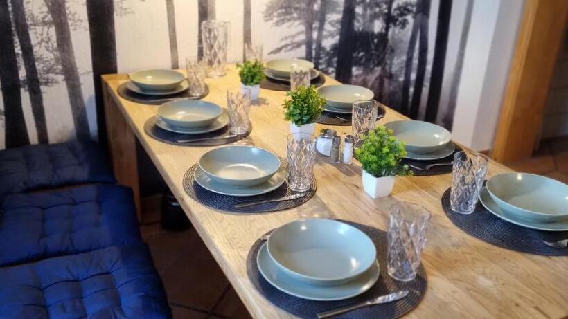 Majatalo Bestvacation   Gästehaus Mit 5 Einzel , Doppelzimmern, 5 Bäder, 7 Betten  Kaffee  Und Teenische, Kos