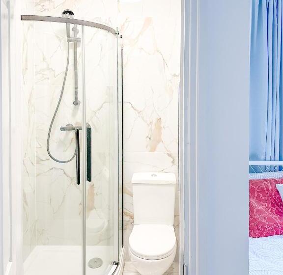 بنسيون Fosse Luxurys