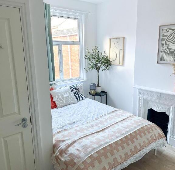 بنسيون Fosse Luxurys