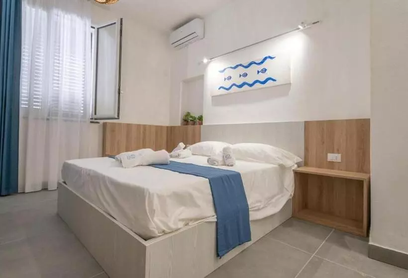 ペンション Il Cortile Isola Casa Vacanze