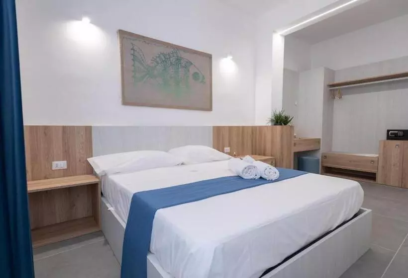 ペンション Il Cortile Isola Casa Vacanze