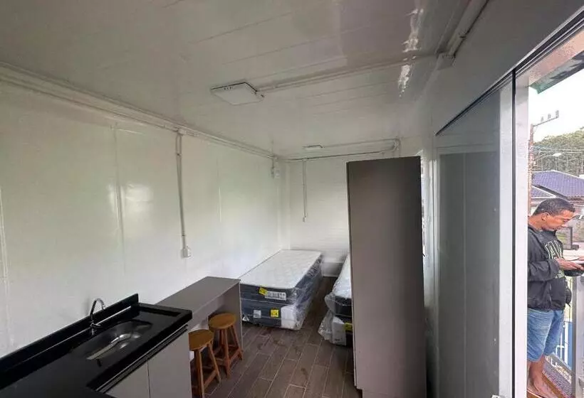 Vila Verde Containers