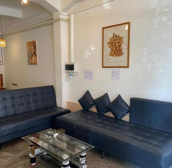 Annie Backpacker Hostel