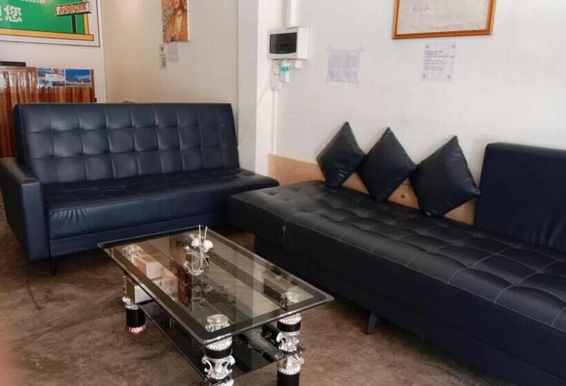 Annie Backpacker Hostel