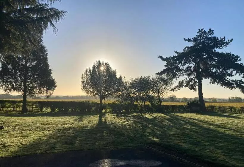 Aamiaismajoitus (B&B) North Clifton Hall