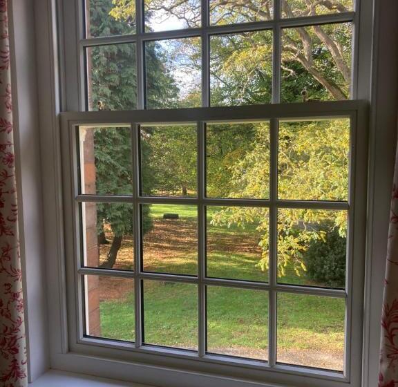 ベッドアンドブレックファースト North Clifton Hall