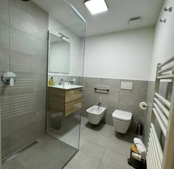 Aamiaismajoitus (B&B) Riviera 86